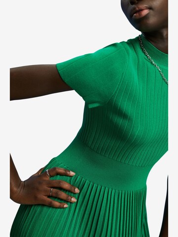 ESPRIT Knitted dress in Green