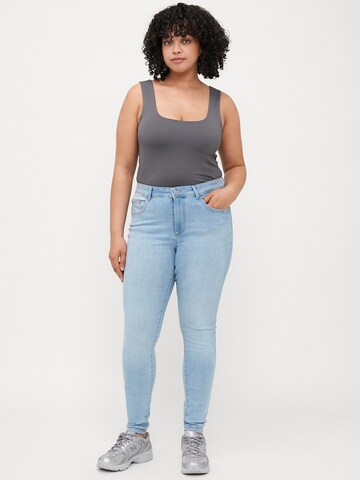 ONLY Carmakoma Skinny Jeans 'CARSALLY' in Blue