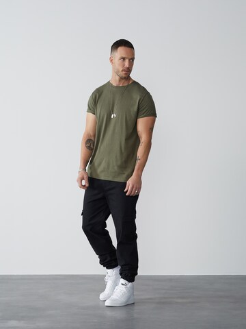 DAN FOX APPAREL Tapered Παντελόνι cargo 'Damon' σε μαύρο