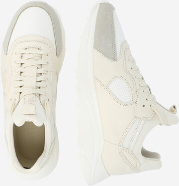 EKN Footwear Sneaker 'LARCH' in Weiß