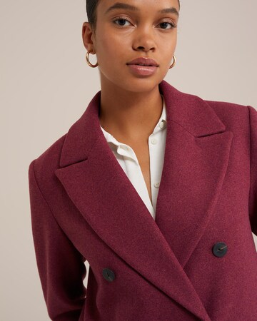 Manteau d’hiver WE Fashion en rouge