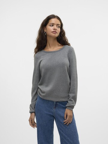 Pull-over 'Care' VERO MODA en gris : devant