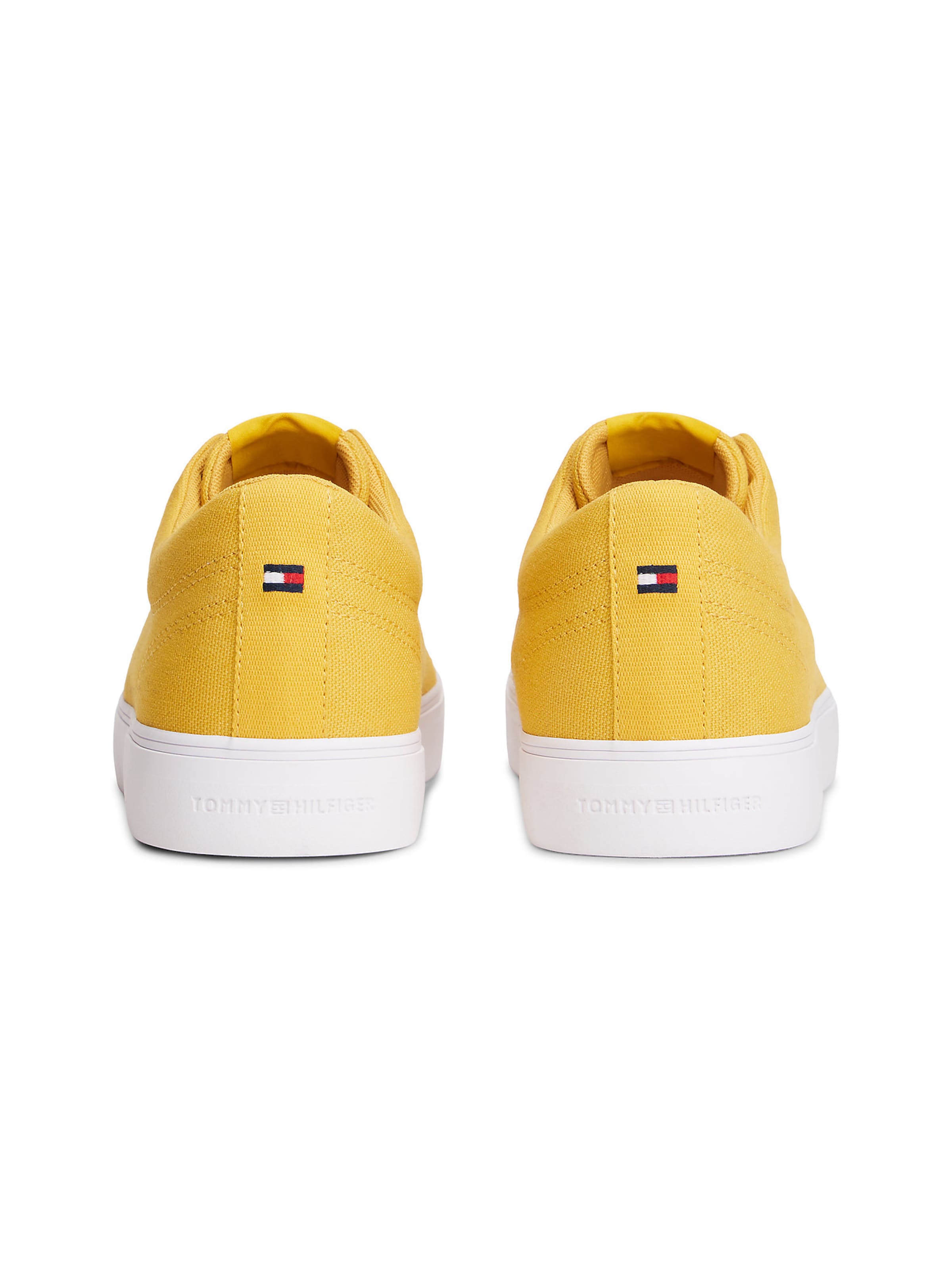 Baskets basses TOMMY HILFIGER en jaune
