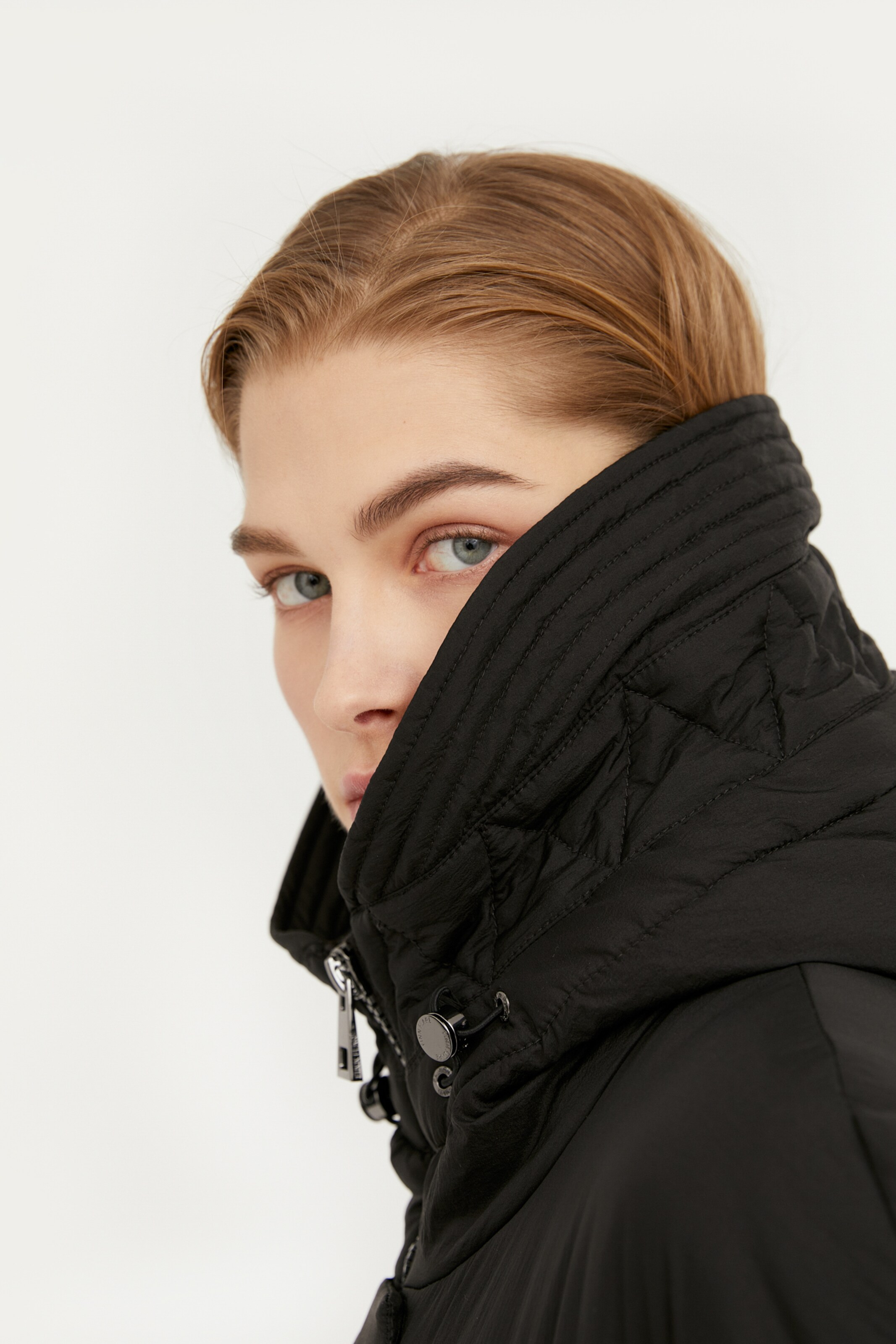 Frauen Große Größen Finn Flare Freizeitmantel in Schwarz - OE36628 Frauen Große Größen Finn Flare Freizeitmantel in Schwarz - OE36628