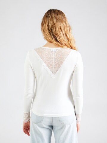 T-shirt 'ROXY' JDY en blanc