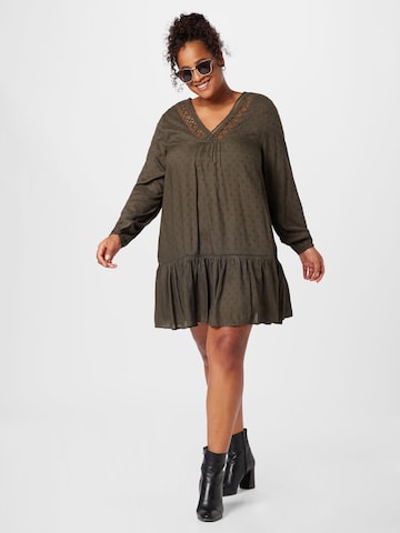 Robe 'Hermine' ABOUT YOU Curvy en vert