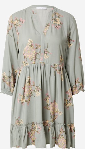 Robe 'Ella' ABOUT YOU en vert : devant