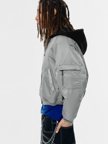 Pull&Bear Kurtka przejściowa w kolorze szary