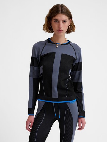 Hummel Performance shirt in Black: front