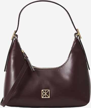 Calvin Klein Kabelka na rameno - Hnedá: predná strana