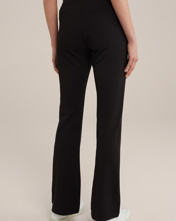 WE Fashion Flared Trousers in Black