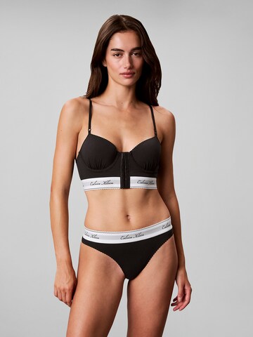 Slip Calvin Klein en noir : devant