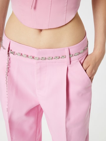 Gina Tricot Loosefit Παντελόνι πλισέ 'Tammie' σε ροζ