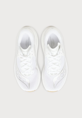 Chaussure de course 'ENDORPHIN AZURA' saucony en blanc