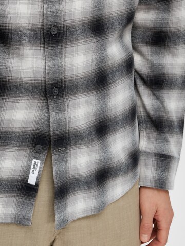 pilka SELECTED HOMME Standartinis modelis Marškiniai 'Tim'