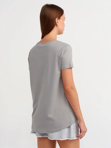 Dilvin T-Shirts in Grau
