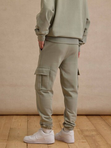 Tapered Pantaloni cargo 'Taylor' di DAN FOX APPAREL in verde