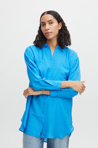 b.young - Blusa 'Ihaliea' en azul: frente