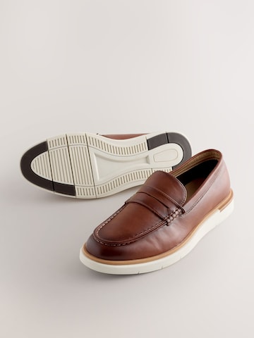 Chaussure basse Next en marron