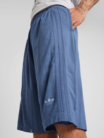 ADIDAS ORIGINALS Loose fit Pants in Blue