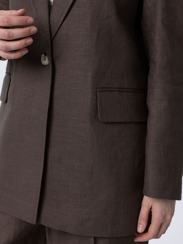 Antioch Between-season jacket in Brown