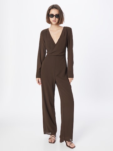 NA-KD - Jumpsuit en marrón