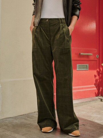 Next Wide leg Bandplooibroek in Groen: voorkant