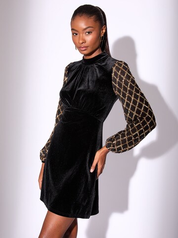 Lipsy Mekko värissä musta