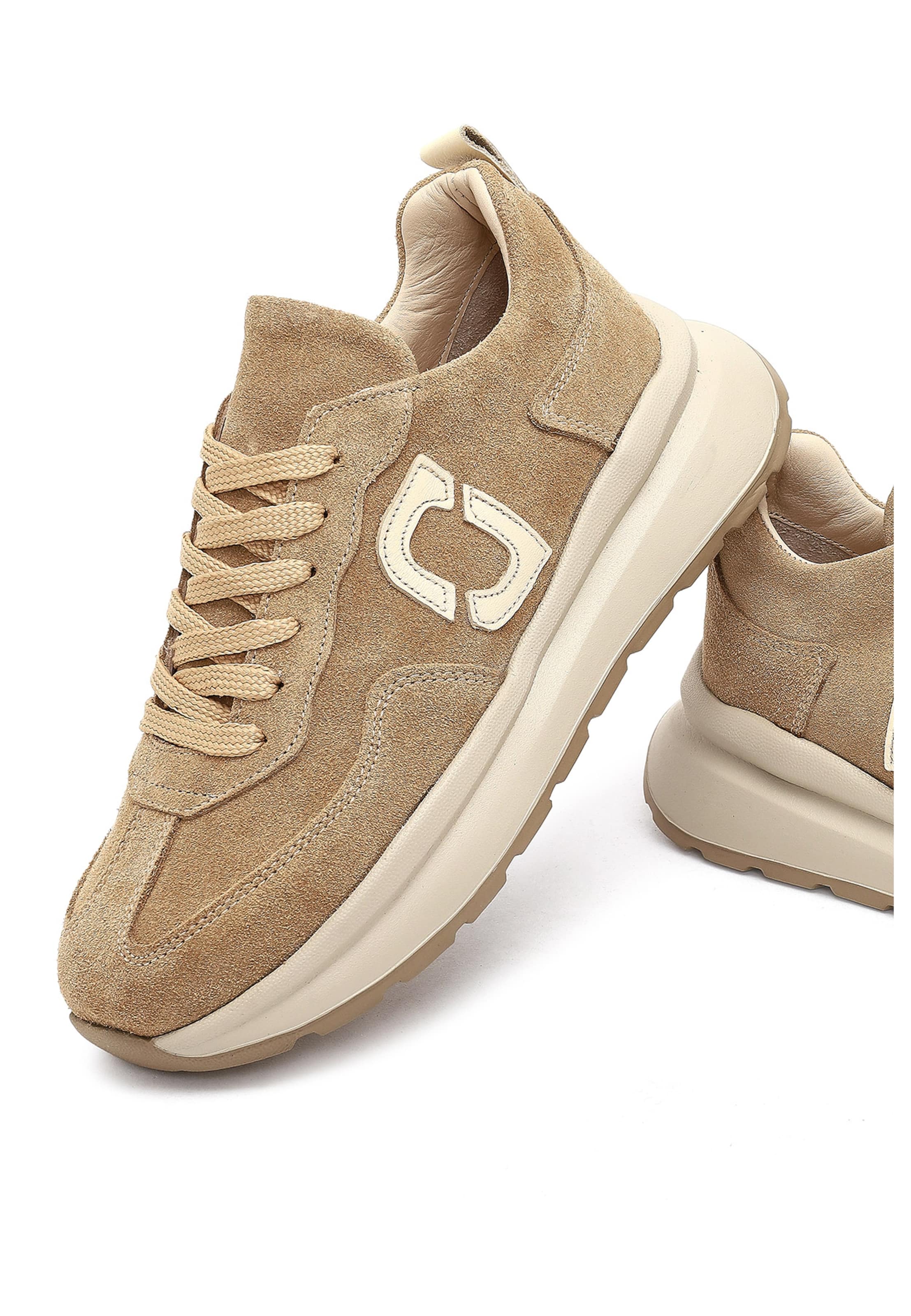 Derimod Platform trainers in Beige