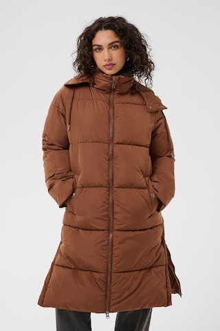 Kaffe - Chaqueta de invierno 'Nikalui' en marrón: frente