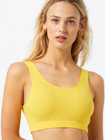 LEVI'S ® Regular BH in Geel: voorkant