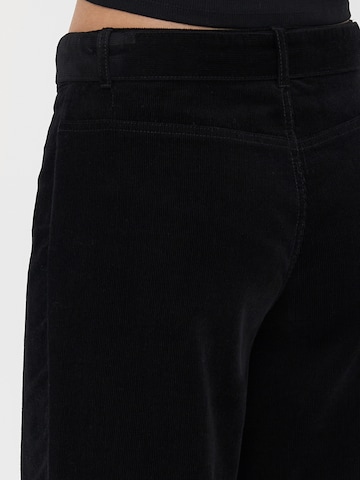 Only Petite Wide leg Pants 'ONLMADISON-NESSA' in Black