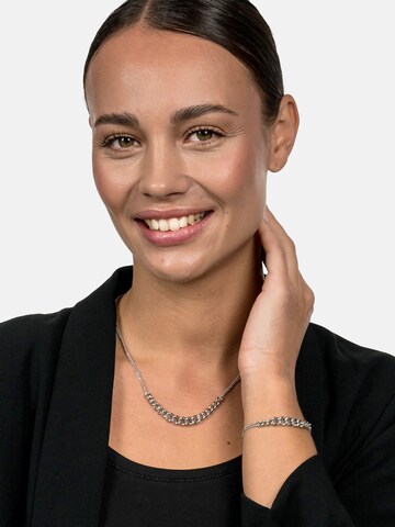 Suri Frey Necklace ' SFY Haley ' in Silver: front