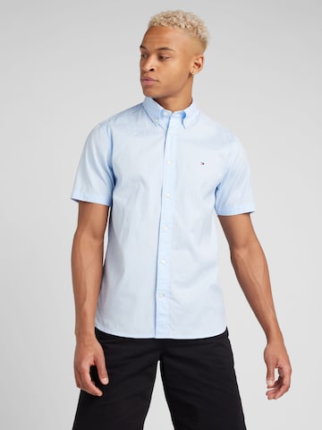 Coupe regular Chemise TOMMY HILFIGER en bleu : devant