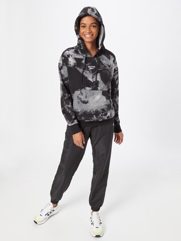 Reebok Sportief sweatshirt in Zwart