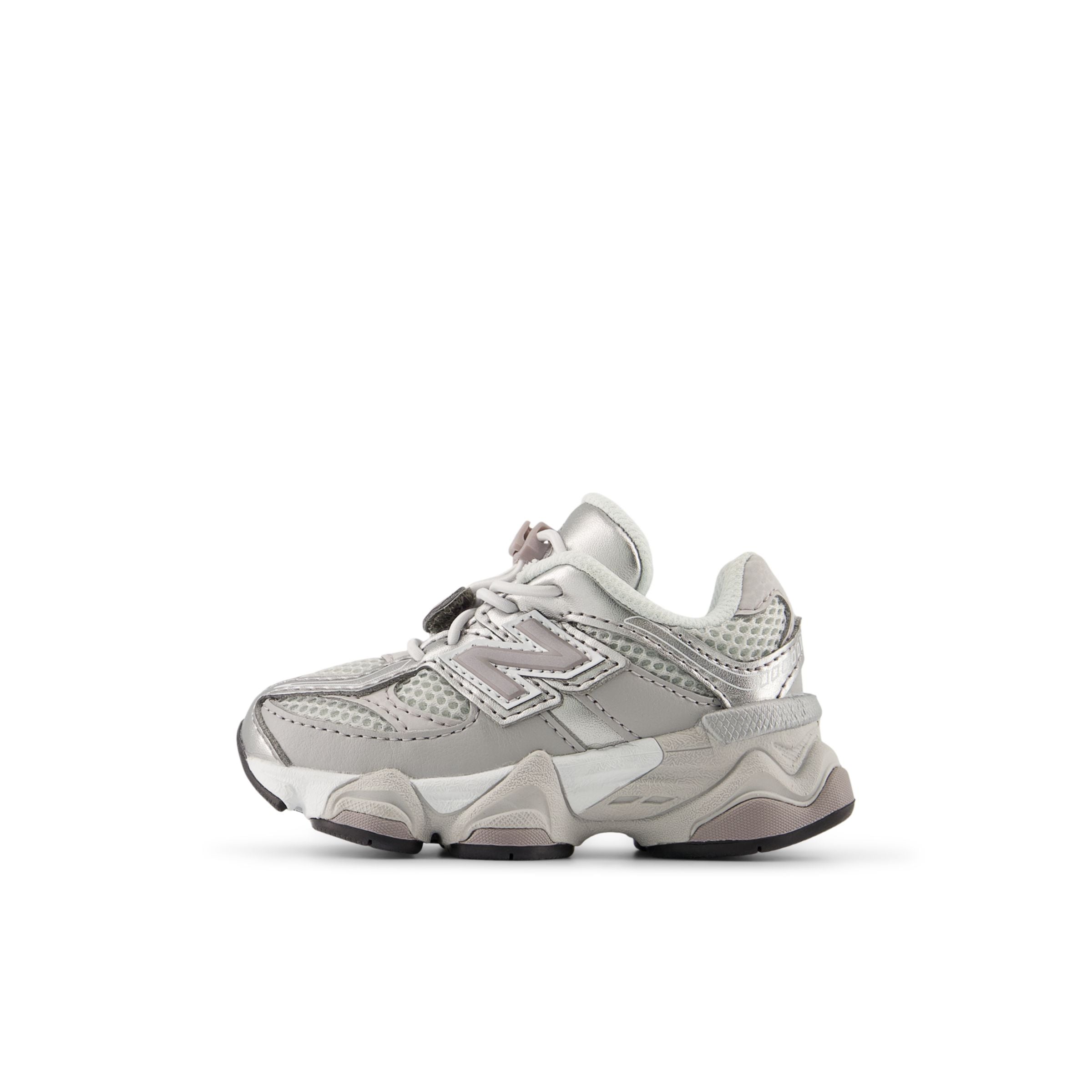 Sneaker '9060' di new balance in grigio