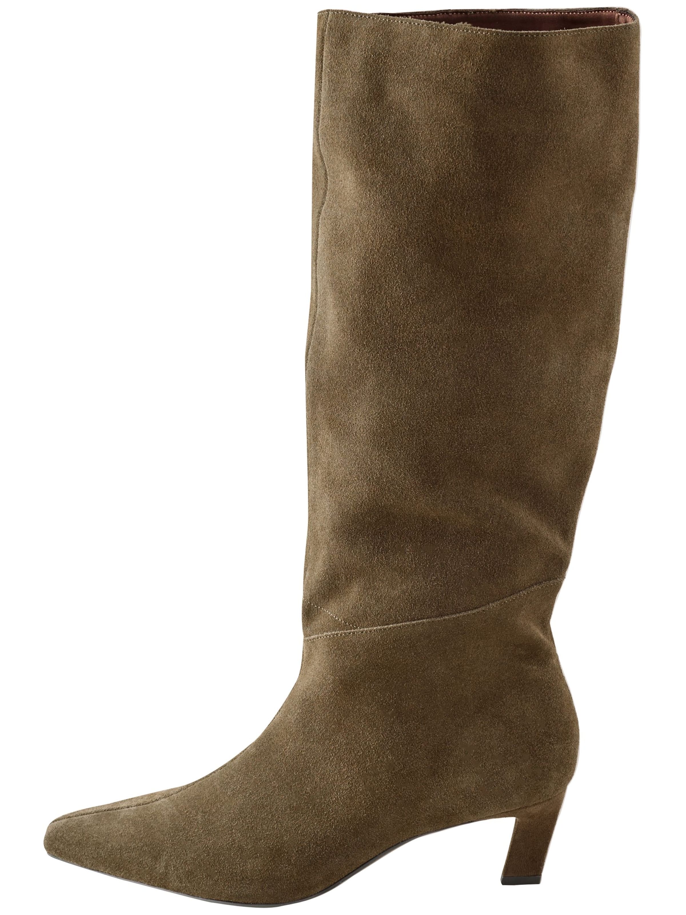 Next - Botas en verde: frente