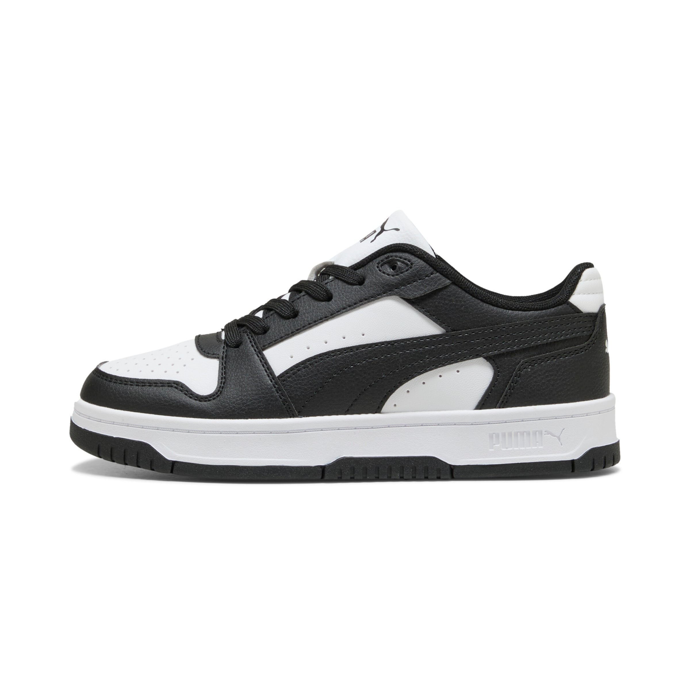 PUMA Sneakers in White: front