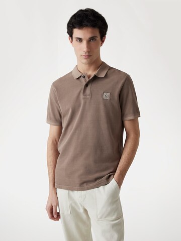 GUESS Poloshirt in Braun: Vorderseite