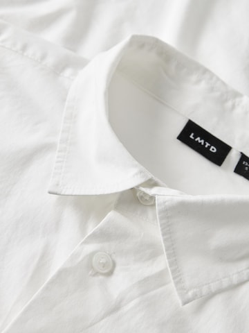 Regular fit Camicia di LMTD in bianco