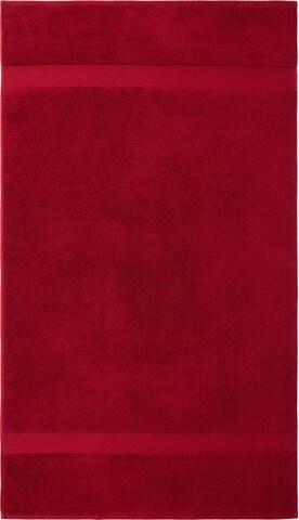 Ralph Lauren Home Shower Towel 'AVENUE' in Red: front