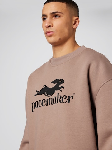 Pacemaker - Sweatshirt 'Falk' em castanho