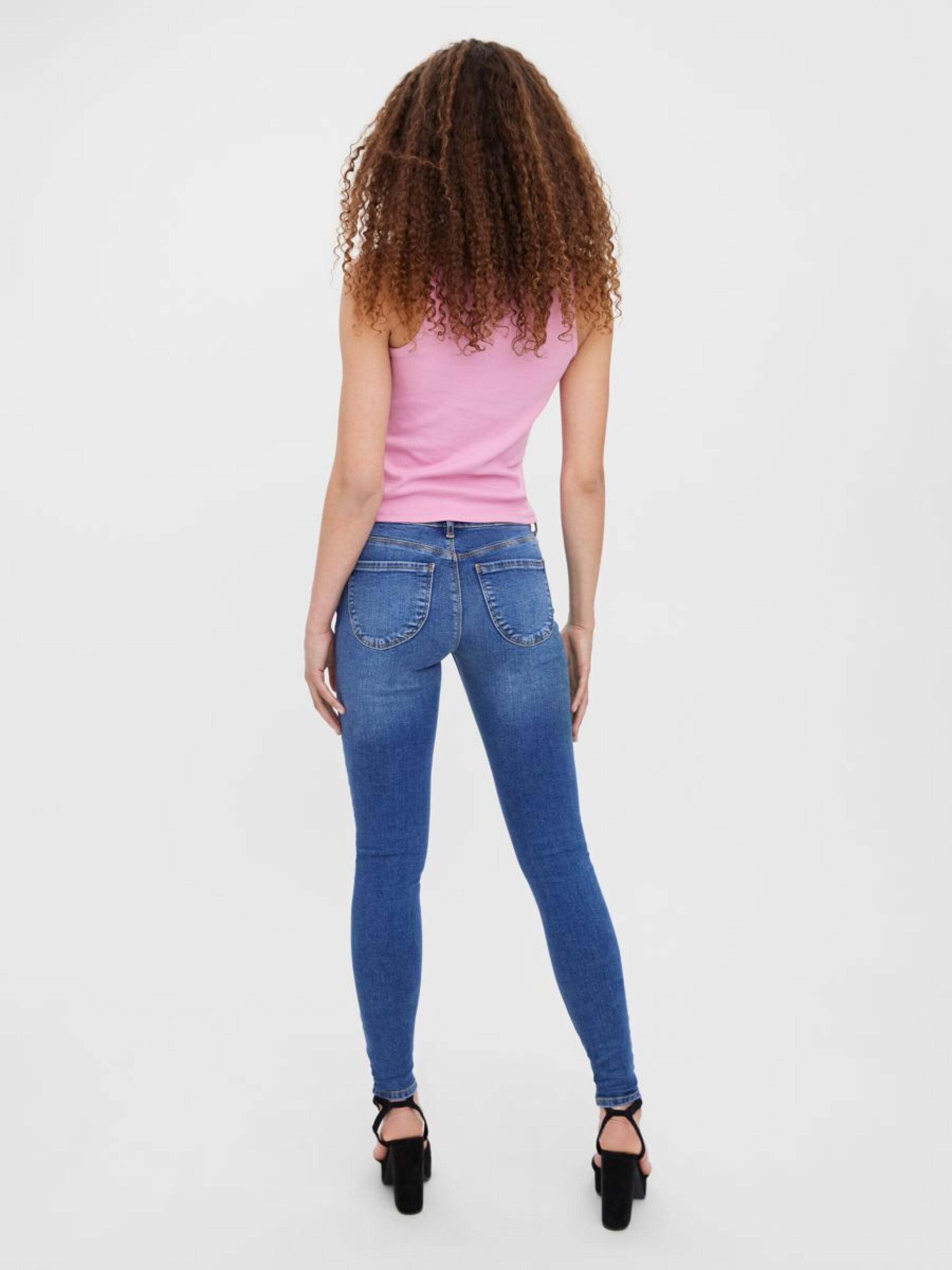 Frauen Jeans VERO MODA Jeans 'LYDIA' in Blau - ZB85238