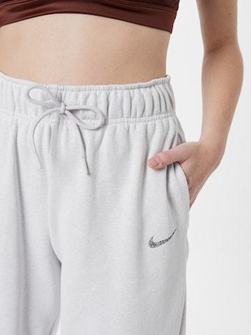 Loosefit Pantalon Nike Sportswear en blanc