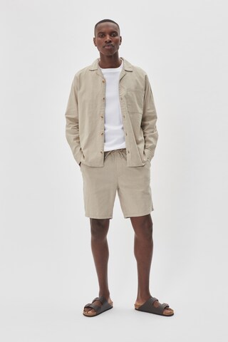 Coupe regular Chemise Matinique en beige