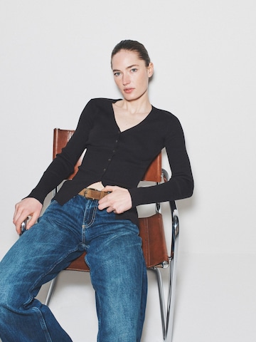 The Set Knit Cardigan in Brown