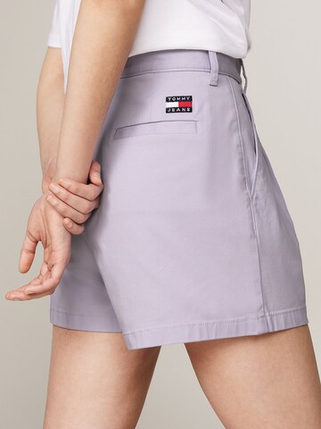 Tommy Jeans Regular Shorts in Lila