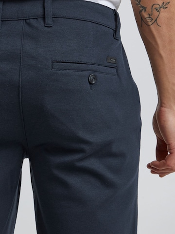 !Solid Slimfit Chinohose 'Dave' in Blau