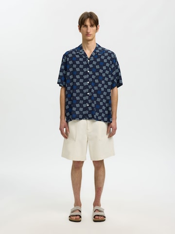 SELECTED Comfort fit Overhemd 'Selected x Hotel Amour' in Blauw