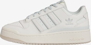 ADIDAS ORIGINALS Σνίκερ χαμηλό 'Forum' σε λευκό: μπροστά